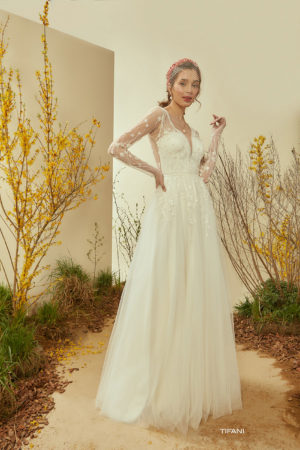 Le Rina 2021 Brautkleid Standesamtkleid Tifani 01 Angelex Princess das Hochzeitshaus Brautmode in Singen