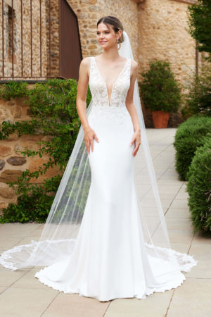 Bianco Evento 2023 Limited dress SAPPHIRE (1) Angelex Princess Brautmode Singen