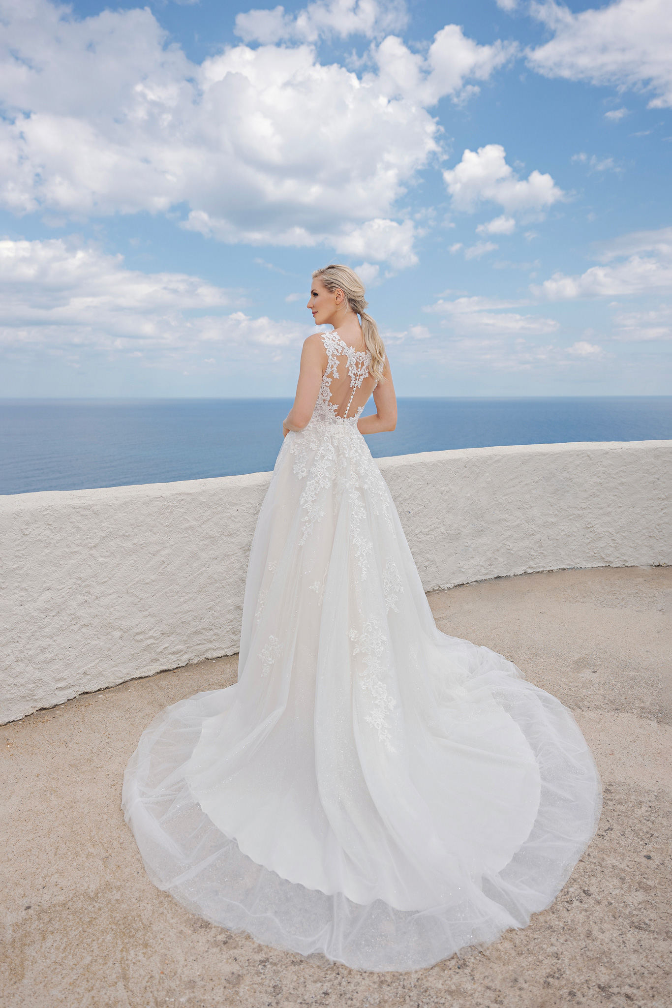 Amera Vera 2024 ivory Brautkleid B2412 (3) Angelex Princess das Hochzeitshaus Brautmode in Singen