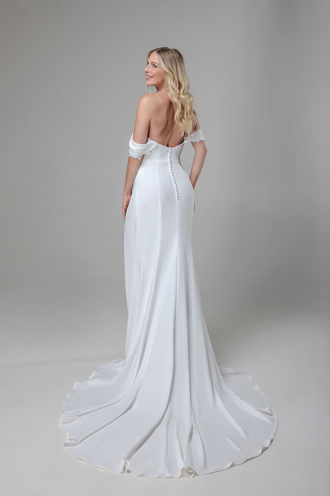 Miss Beautiful Bride Kollektion 2025 Brautkleid MGB154 (3) Angelex Princess Hochzeitshaus Brautmode Singen