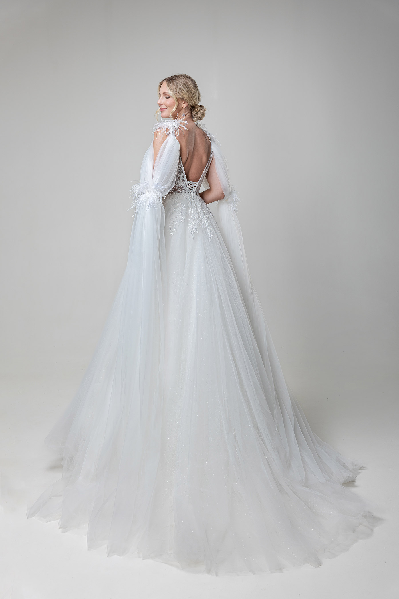 Miss Beautiful Bride Kollektion 2025 Brautkleid MGB197 (3) Angelex Princess Hochzeitshaus Brautmode Singen