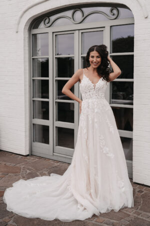 Lohrengel Lignesse 2026 ivory Brautkleid LB270 Angelex Princess das Hochzeitshaus Brautmode Singen (2)